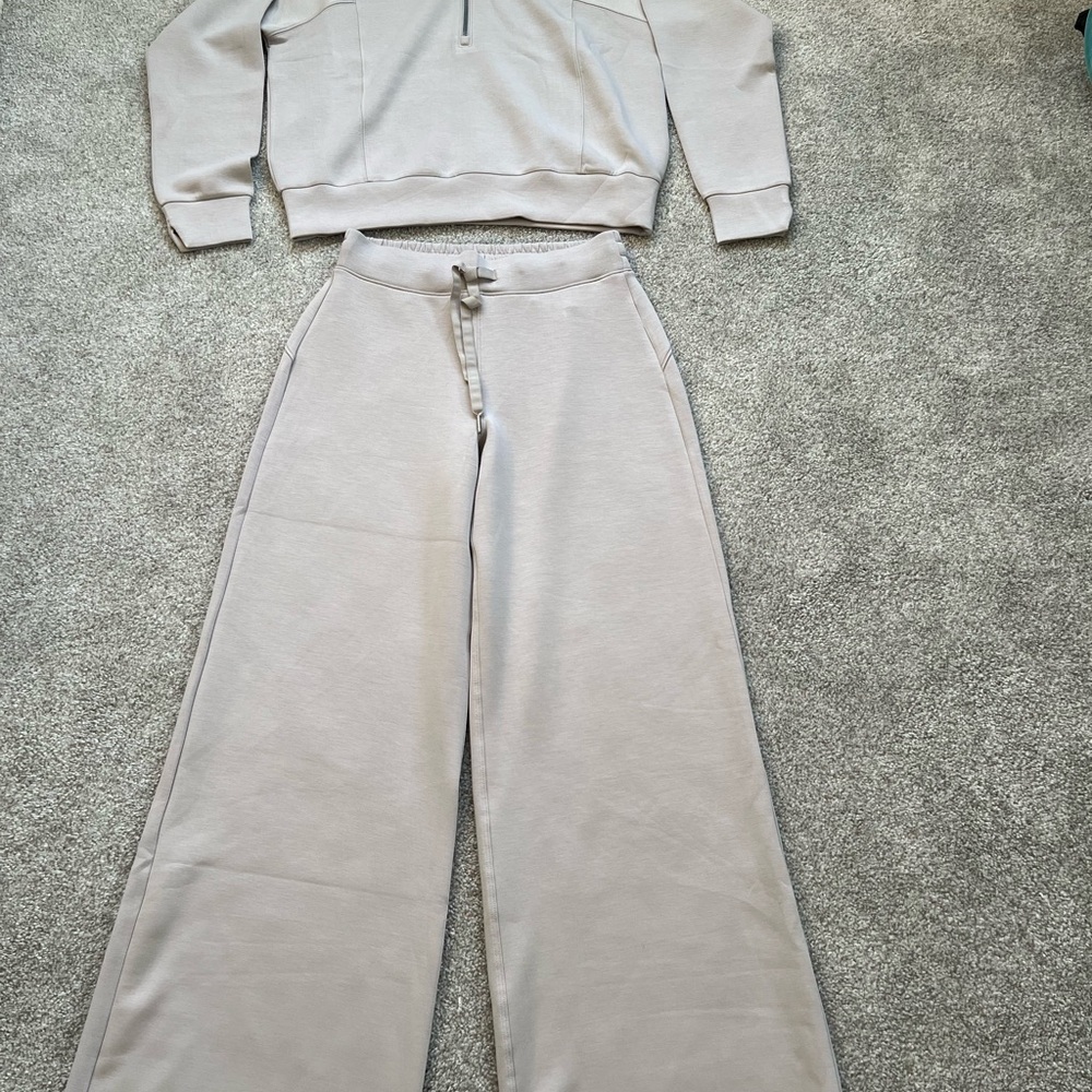 SPANX AirEssentials Half Zip - S / Wide Leg Pant - M - French Grey